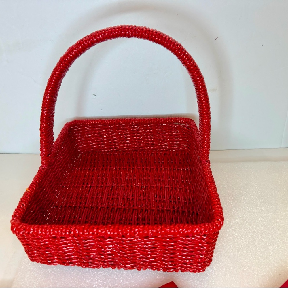 Holiday Red Basket Napkin Holder Woven With Handle Drop With Napkins